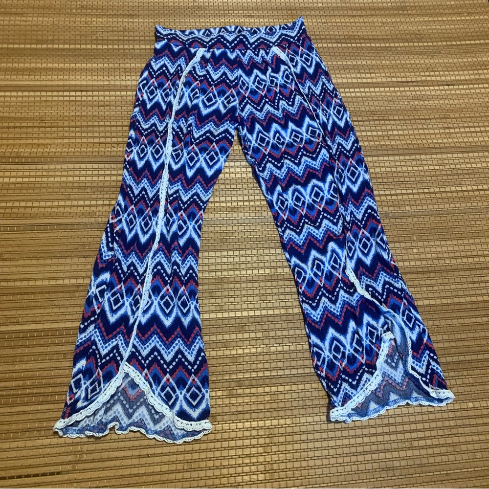 Belle Du Jour flowy pants size S